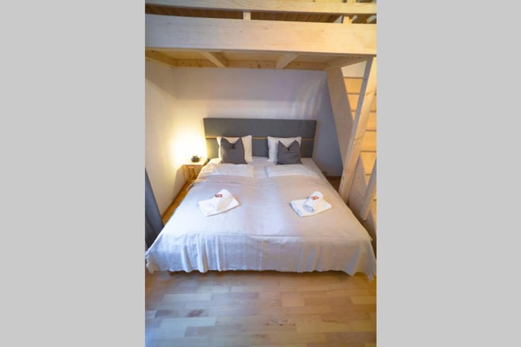 Cosy And Spacious Apartment In The Heart Of Innsbruck Exterior photo
